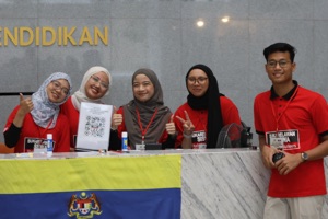 YSS student volunteers at a selection session
